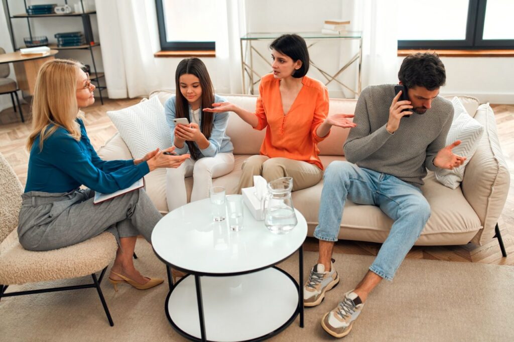 Ergonomics at Work: Tips to Avoid Neck and Back Pain